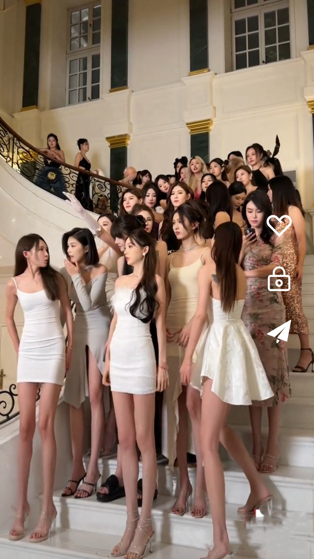 踩脚裤的正确穿法截图
